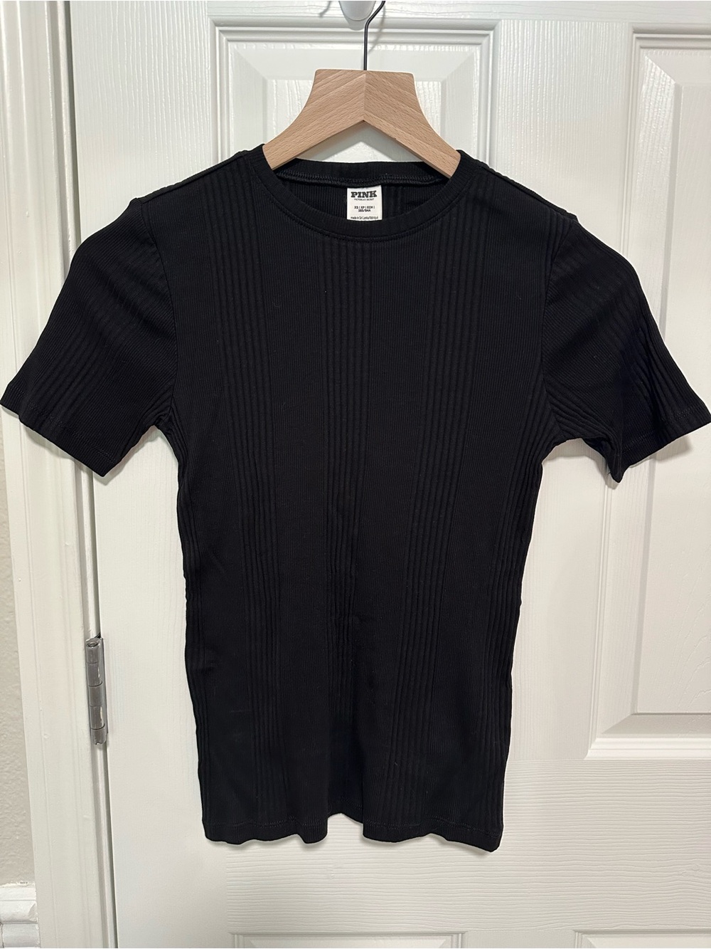 PINK Victoria's Secret Black Ribbed Short-Sleeve Women’s Shirt